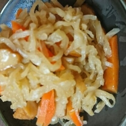 油揚げがなかったので丸天で代用しました(^^;
優しい味しみしみで美味しかったです♪